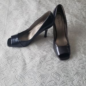 💙 Open toed pumps